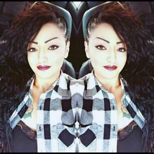 Meet your Posher, Roberta